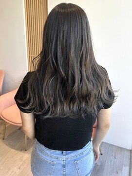 ロジェブルー(Rosier Bleu) 【赤み消しカラー】艶髪に見えるブラウンカラー