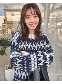 外ハネミディアムヘア