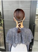 お呼ばれアレンジ大人可愛いローポニーテール結婚式二次会