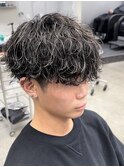 渋谷メンズハイライトカラーメッシュカラー緩めスパイラルパーマ