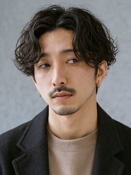 アクシス 津田沼(AXIS) ウェット質感パーマビジネス風ミディショート