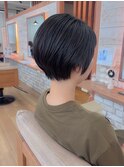 シルエット決まるショートスタイル