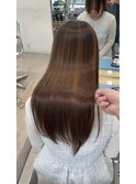 髪質改善で叶うツヤ感ストレートヘア