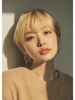 バイエイト(X８)&nbsp;クールに決まるシンプルブリーチヘア