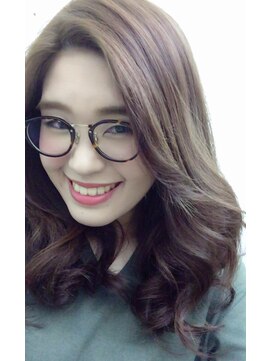 ヘアデザイン トリップ(HAIR DESIGN TRIP) 3Dカラーフェザーロング