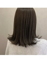 アンドワン 自由が丘(＆ONE)&nbsp;【&ONE 自由が丘】オリーブグレージュ　× 切りっぱなしミディ