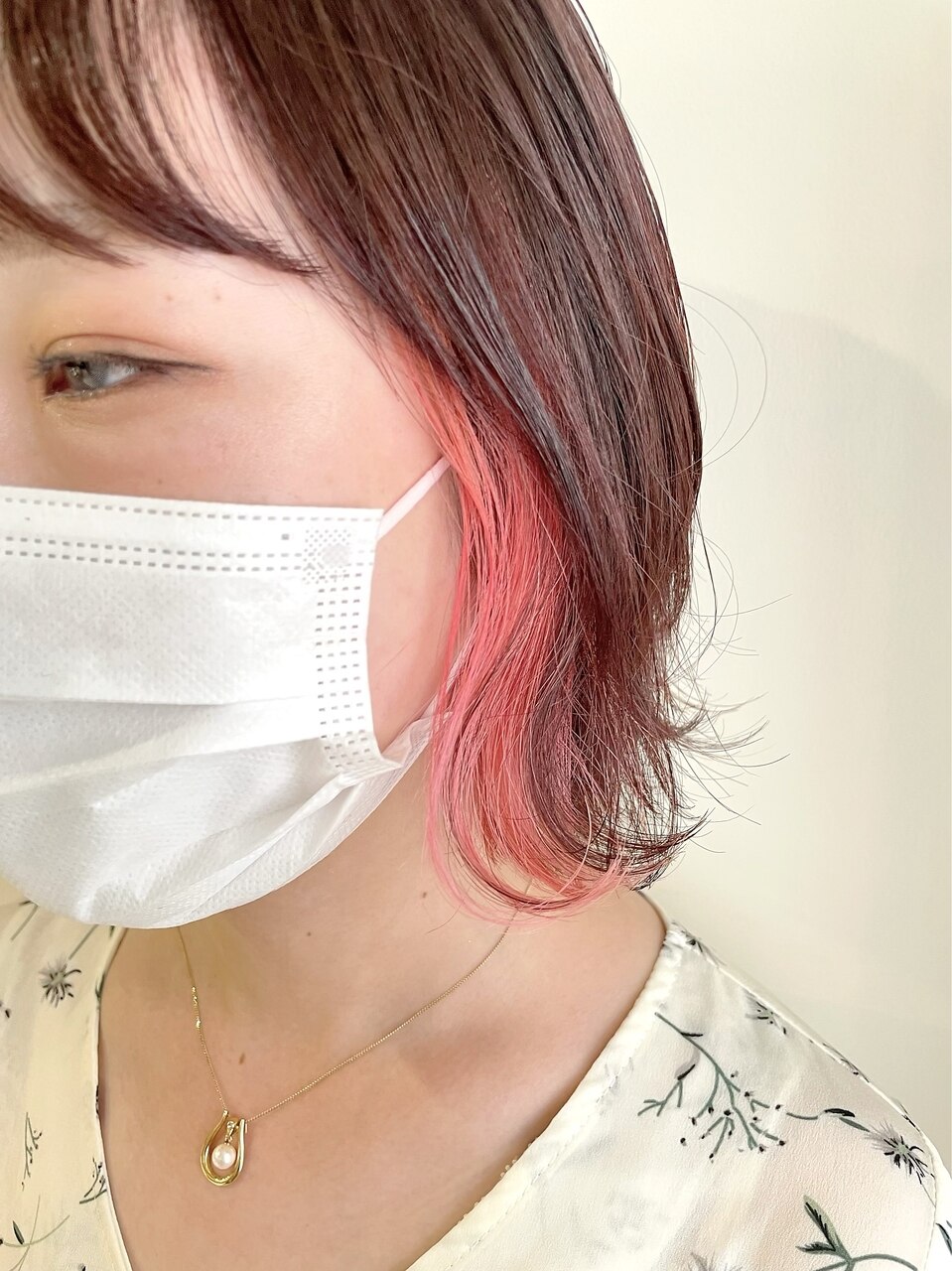 ガーリー系サーモンピンク×イヤリングカラー/デザインカラー