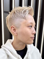 ピークアブー 原宿ハラカド(PEEK-A-BOO) 刈り上げ ブリーチ ツーブロック 西尾卓義