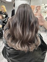 レディアル 大宮(REDEAL ope.)&nbsp;ベージュハイライトバレイヤージュ