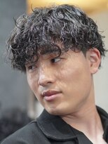 ノーエン(noen)&nbsp;波巻きスパイラルパーマツイストパーマセンターパート刈り上げ