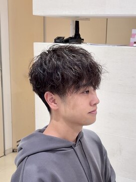 グラーツィェドゥーエ(GRAZIE due) 波巻きパーマ/メンズショート/メンズパーマ