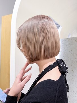 ユルク(JURK nagoya) 【beforeあり】ブリーチ１回ミルクティーベージュ