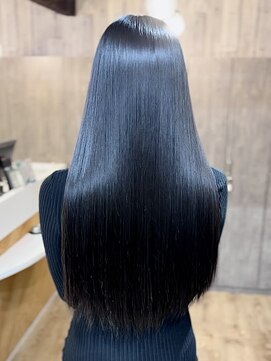 スカイ(SKY) 透明感カラー/髪質改善/縮毛矯正/韓国風レイヤーカット