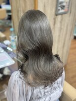 ラメール(MAISON LA MER)&nbsp;【ユゲミナミ】ブリーチ1回＊透明感オリーブグレージュ