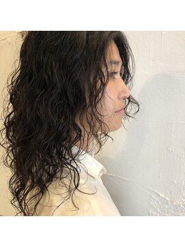キキ(kiki) ハイブリッドパーマ