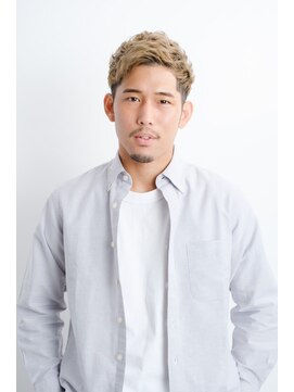 パルファン フォー メン(PARFUM for MEN) ツーブロックスタイル