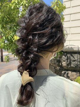 アリー(ALLIE´) ◯カジュアル編み下ろし【BEAUTY SALON ALLIE´】