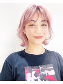 10.20代人気ブリーチツヤペールピンク外ハネ切りっぱなしボブ