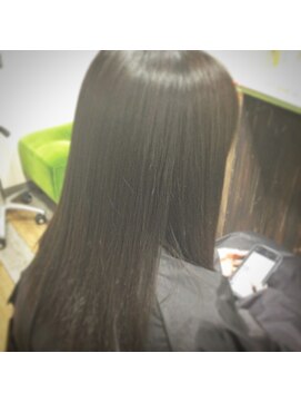 ヘアースペース 練馬店(hair space COCO) 酸熱トリートメントストレート、ピカピカでトリートメント長持ち