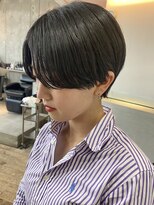 イデア(idea) 【丸みショート×センターパート】ヘアスナップ・山下