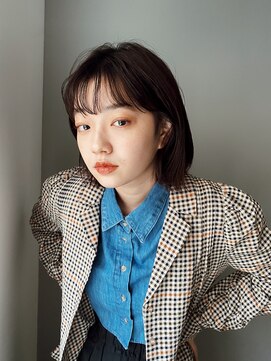 ユイル(Uil) 似合わせ小顔ボブ× グレージュカラー デザインカラー