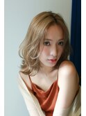 シアーベージュ
