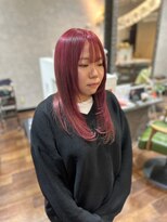 ヘアーワークス ボナ(HAIR WORKS bona.)&nbsp;大人かわいいレイヤーカット×レッド系冬カラー 赤/ピンク
