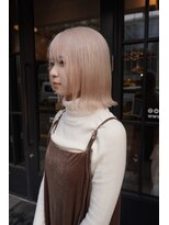 ココモ(KOKOMO) 【三野隼澄】切りっぱなしボブ×ホワイトカラー