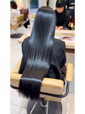 黒髪ロングをより上品にするプレミアムストレート