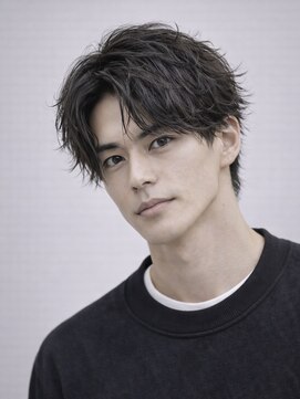 Hale hair salonメンズサロン/メンズカット/メンズパーマ/髪質改善/たまプラーザ Hale波巻きツイストスパイラルパーマ刈り上げセンターパート