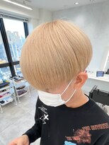 ルースト 南堀江店(ROOST)&nbsp;刈り上げセンターパート/波巻きツイストスパイラル/南堀江