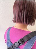 切りっぱなしのミニボブにハイライトたっぷりピンクカラー☆