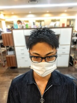 ロイヤルマン 梅田(ROYAL MAN) ツーブロック束感ショート