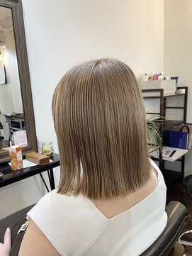 ラマナ(Lamana) 柔らかいミルクティーカラー