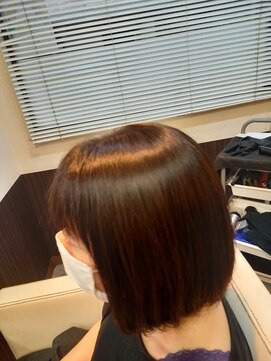 ラ モナ 前下がりベーシックワンレングス