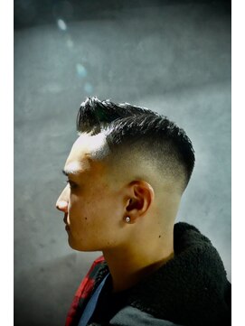 クロムトウキョウ ザ バーバー ネオン 新宿店(CHROM TOKYO the Barber ne/on) 新宿/フェード/バーバースタイル