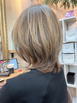 ミッシェル アフロート(michelle afloat) 20代30代40代50代ひし形くびれウルフもCカーブカット