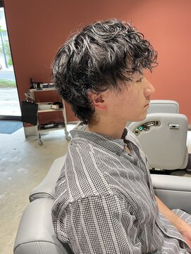 エメン(EMEN) マッシュスパイラル　担当土井