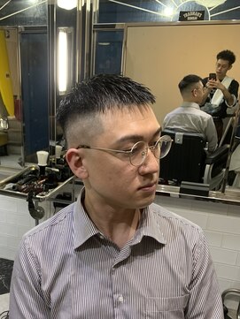 メリケンバーバーショップ フクオカ(MERICAN BARBERSHOP FUK) ハイライトマッシュパーマウルフアッシュブラック