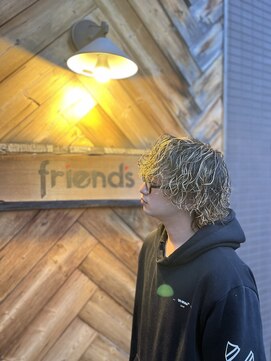 フレンズ 手稲店(friend's) 波巻きスパイラルパーマツイストパーマメンズマッシュウルフ