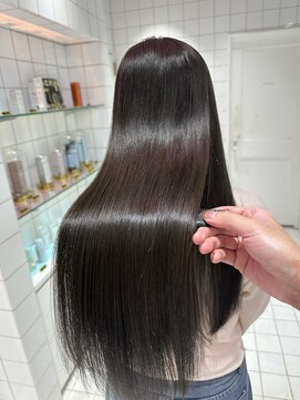 ロンドルーチェ 心斎橋(Lond luce) ダークアッシュ/ミディアムレイヤーカット［髪質改善/縮毛矯正］