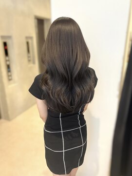 ヴェイナゴヤ(VEYY. nagoya) グレージュ/オリーブ/ブリーチなし/髪質改善/韓国/レイヤー