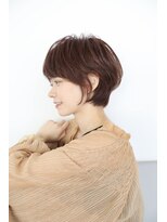 30代40代50代耳かけショート前髪なしハンサムショート白髪ぼかし