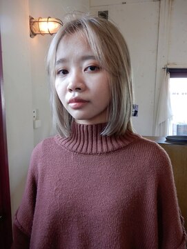 デンヘアデザイン(DEN hair design) ホワイトベージュ