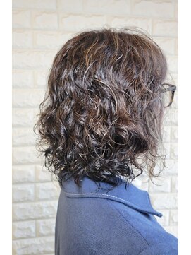 松本平太郎美容室 国立店 40代50代60代×ミディアムウェーブ×イノアカラー×ハイライト