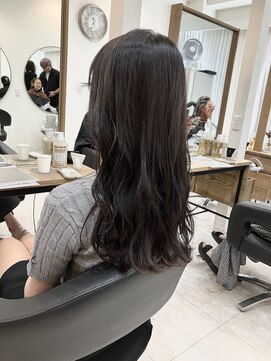 エリス ウメダ(Eliss umeda) 暗めグレージュ