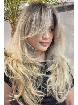 メリー オオサカ(Merly Osaka) バタフライレイヤー×ブロンドバレイヤージュ