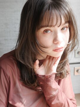 エインアンリー 明治神宮前(AIN.ANLY.) ☆フェミニンロング大人かわいいぱっつん前髪レイヤーカット小顔