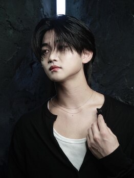 ケイ(K)の写真/【匠なメンズカット技術による男の風格】こだわりのカットで、自信を引き立てる魅力的なスタイルをご提案☆