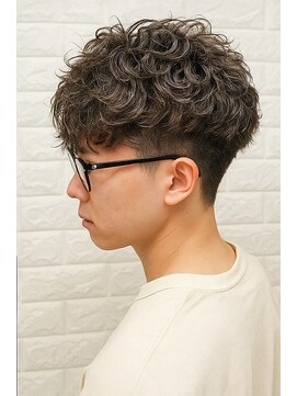 アンディー(&dy) メンズカット×スペインカール 特殊パーマ
